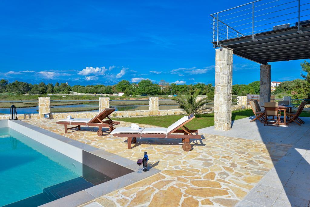 Amazing Villa Ele Затон Экстерьер фото