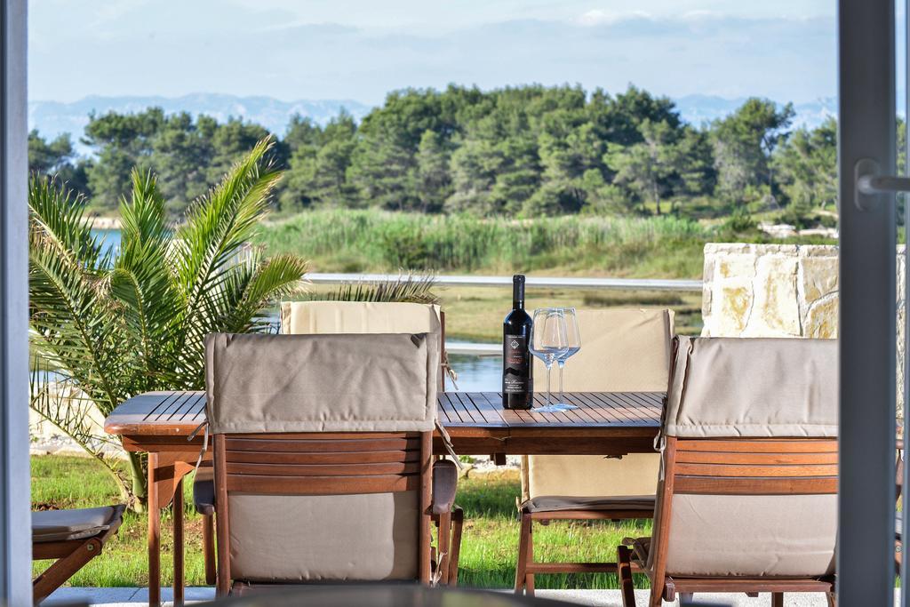 Amazing Villa Ele Затон Экстерьер фото