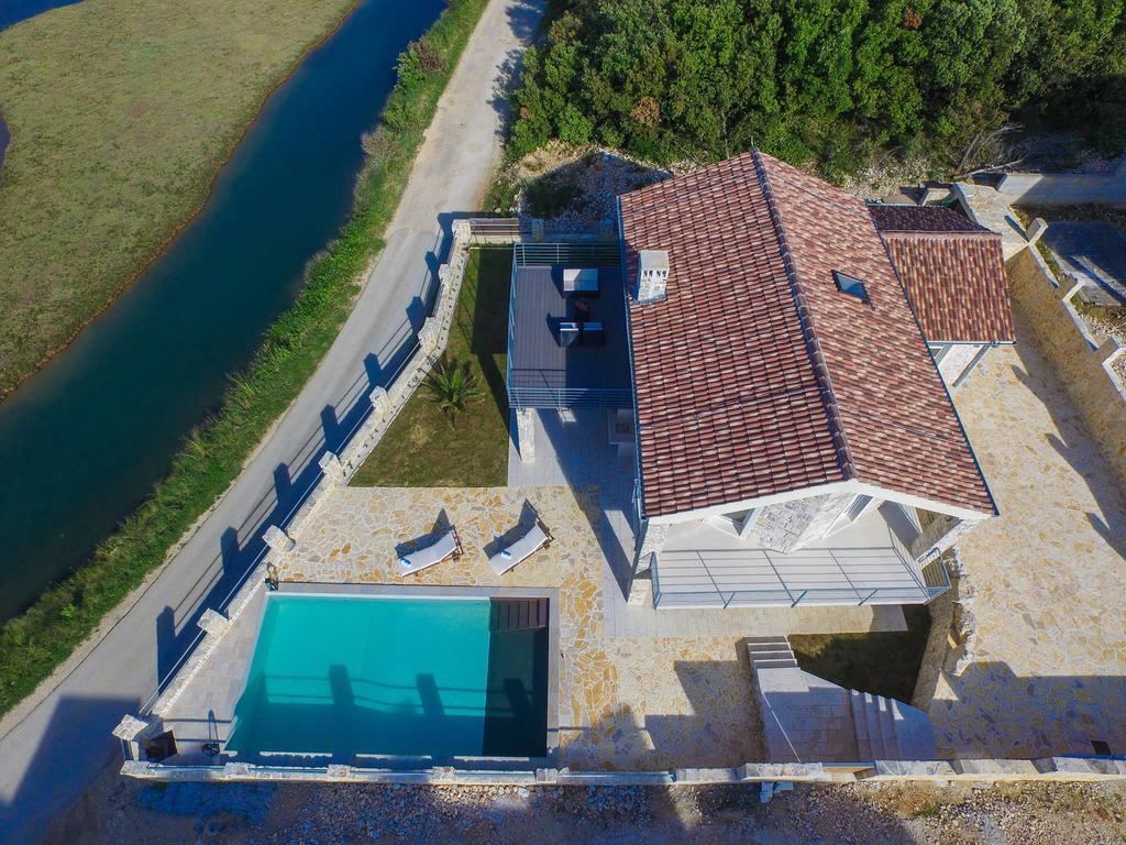 Amazing Villa Ele Затон Экстерьер фото